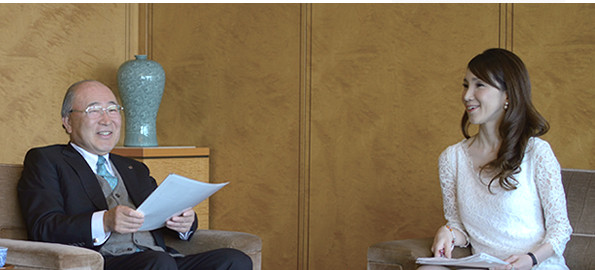 西田厚聰 伊藤奈緒 未来を担う きみたちに贈る先輩からのメッセージ スペシャルインタビュー 中学 高校 大学受験 進学塾 予備校のeisu ホームページ